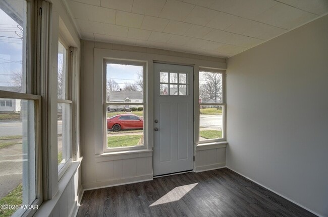 Photo - 1141.5 N Main St