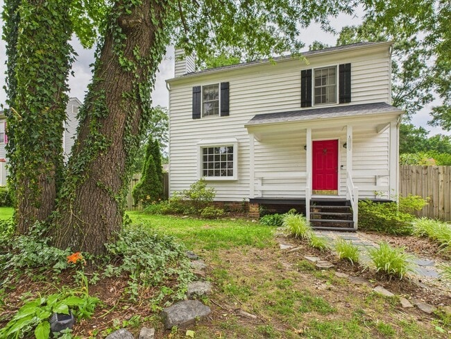 Building Photo - 1917 Millsap Ln