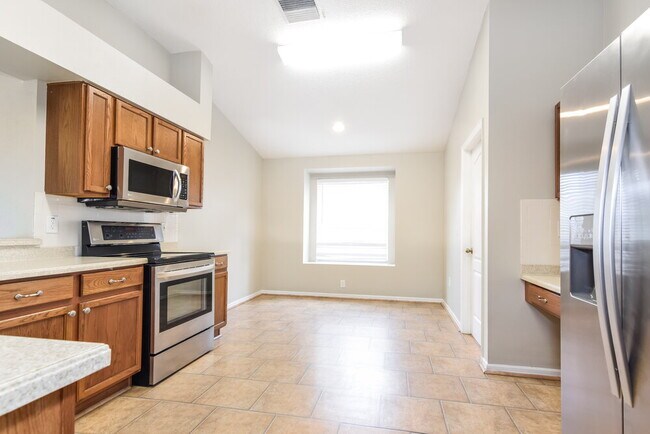 Photo - 812 Lesa Glen Pl