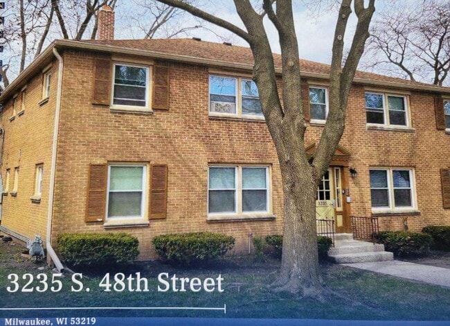 Building Photo - 3235 S 48th St Unit 7