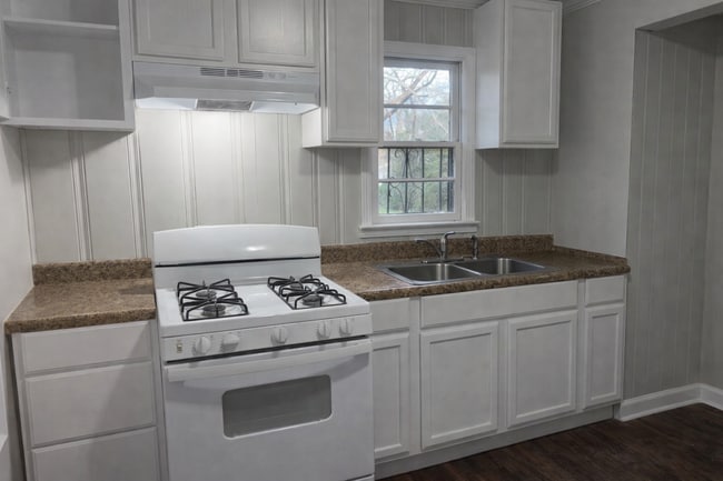 Photo - 661 Coleman Ln