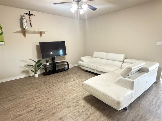Photo - 2837 Mesquite Rd