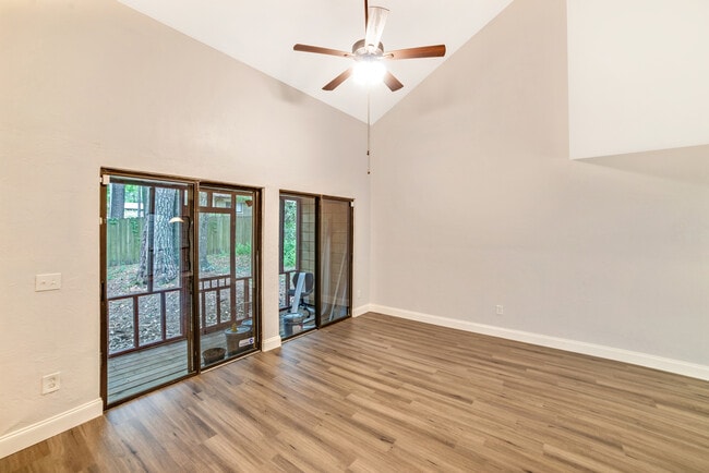 Photo - 4307 SW 70th Ter