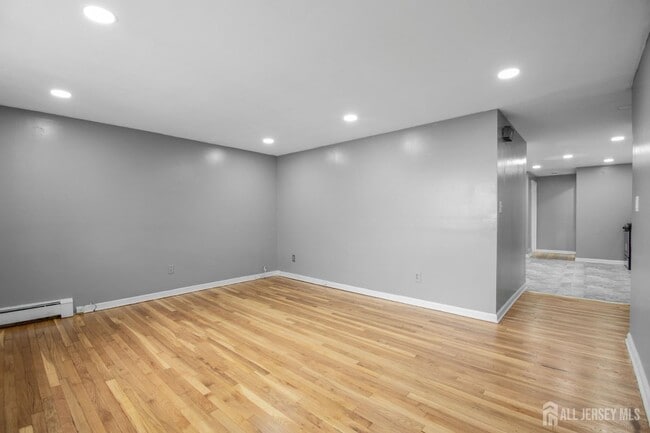 Photo - 360 Cator Ave Unit 2