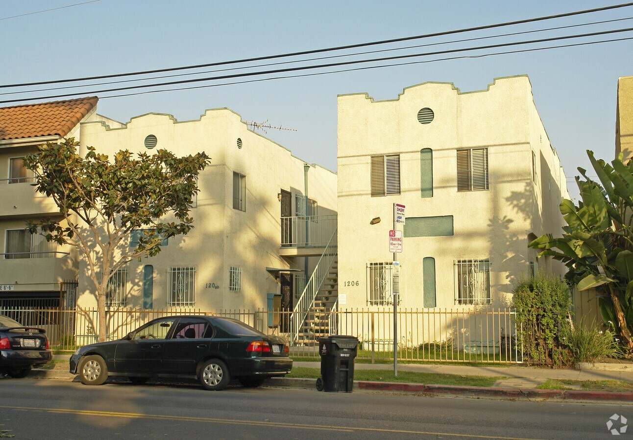 Primaria - Hollywoodland Apartments