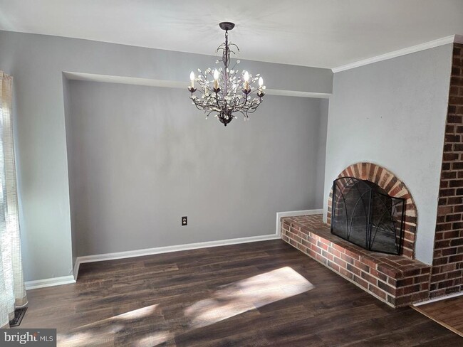 Photo - 36 Gatehouse Ln