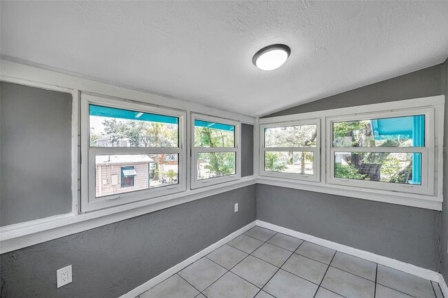 Photo - 3454 14th Ave S Unidad 2