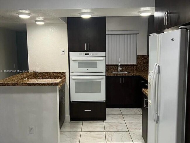 Photo - 8850 Fontainebleau Blvd Unit 303