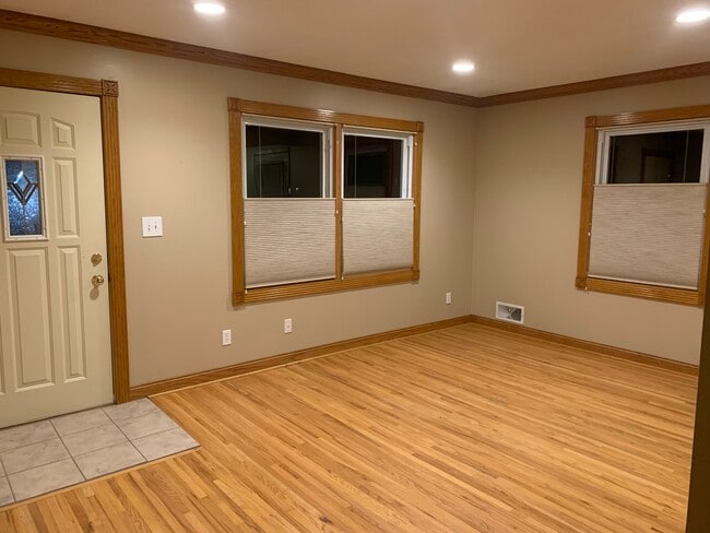 Living Room - 4640 Barbara Ave