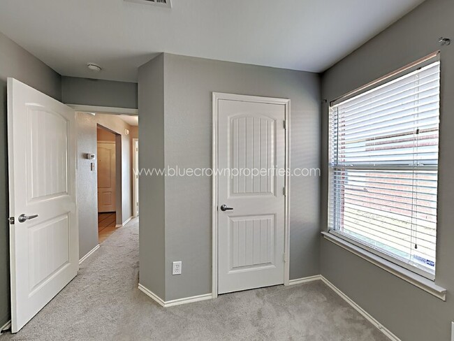 Photo - 9804 Southgate Dr