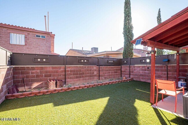 Photo - 11050 Breeze Ct