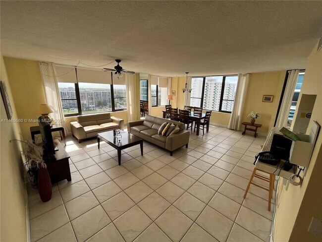 Photo - 3505 S Ocean Dr Unit 1405