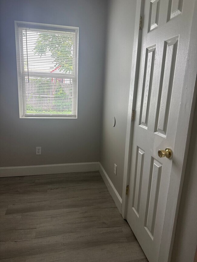 Photo - Adorable 1 Bedroom home Fountain Square Unit 436 Sanders 80% AMI