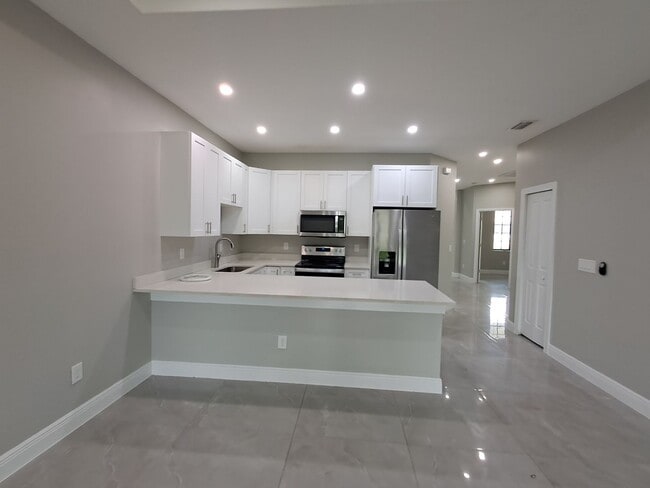 Photo - 213 Hightower Ave S