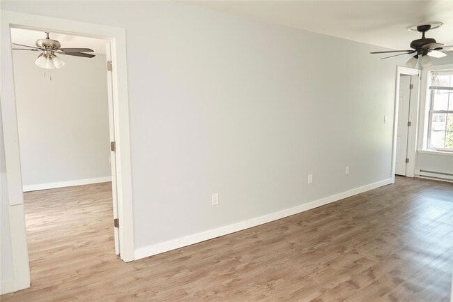 Building Photo - 73 E Main St Unit 3 Rental