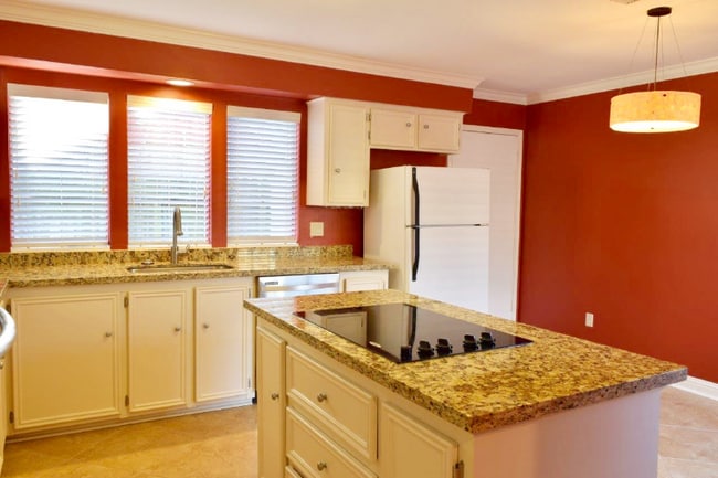 Photo - 13723 Ella Lee Ln