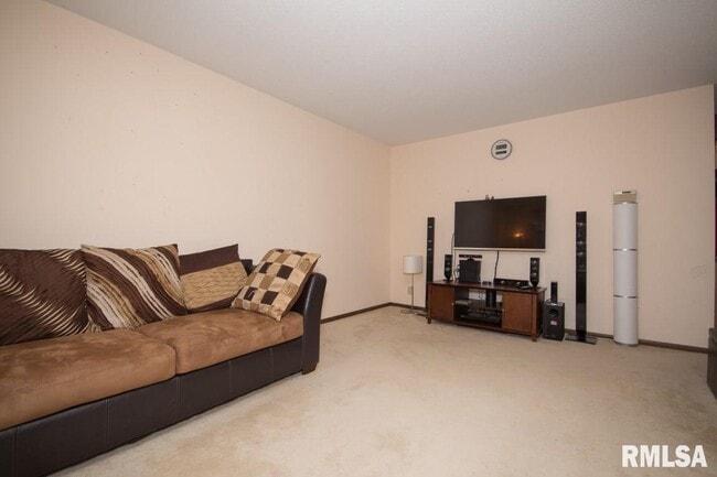 Photo - 3105 Parkwild Dr