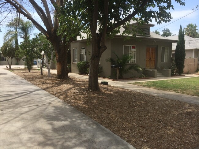 Photo - 3660 Roosevelt St Unit B