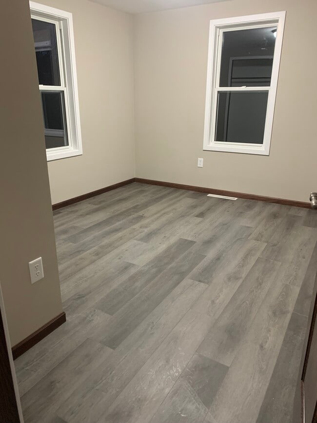 Building Photo - 216 W Fremont St Rental