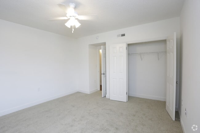 1HAB 1BA - Gates of Ballston