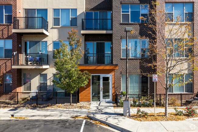 Apartments Entrance - Monaco Row