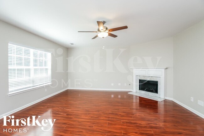 Photo - 483 Baywood Way