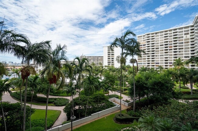 Photo - 2500 Parkview Dr Unit 2020