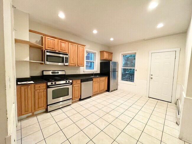 Photo - 61 Hillside St