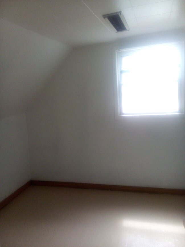 5030 W School St Unit Apt