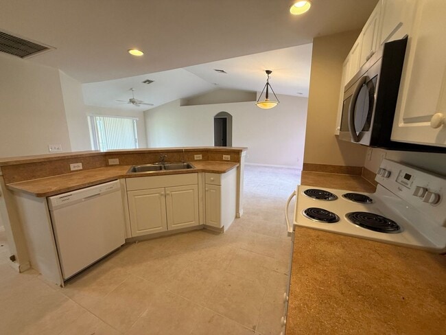 Photo - 3 bedroom 2 bathroom Single Family Home