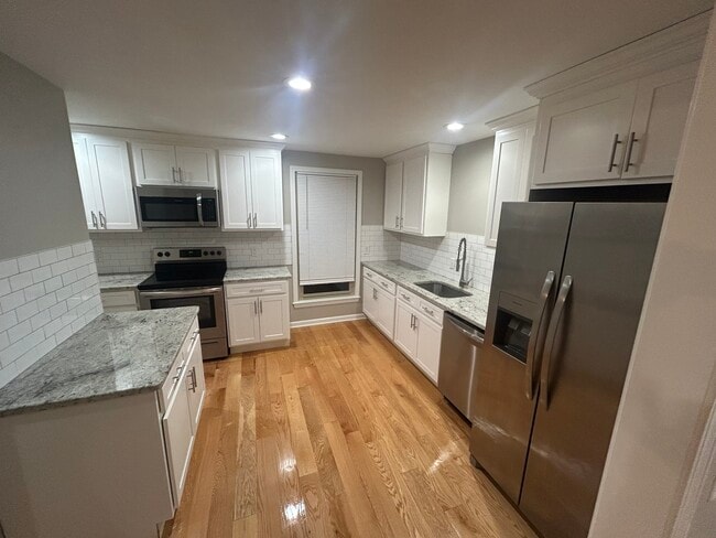 Building Photo - 17 Grove St Unit 17A Rental