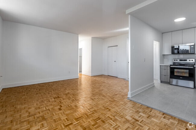 90 Eastdale | 2 Bed | Kitchen/Living Room