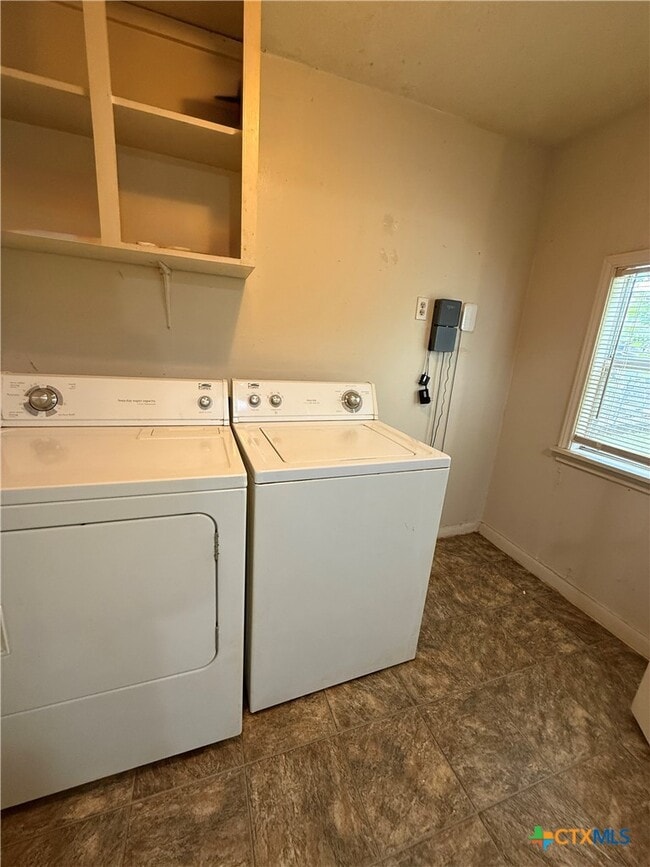 Photo - 503 E Dean Ave