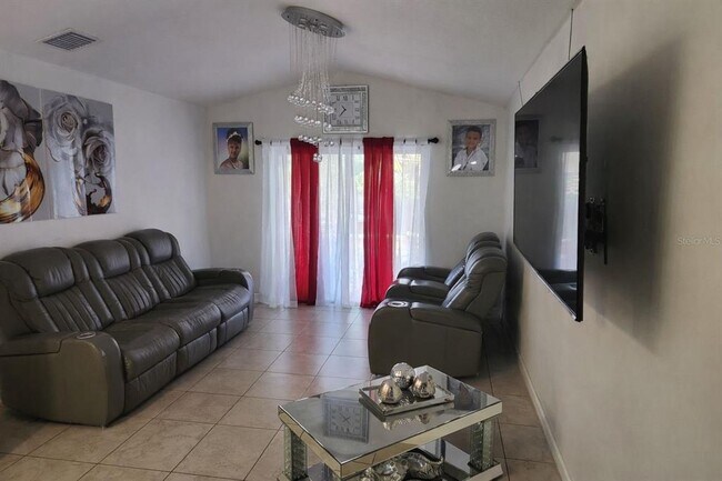 Photo - 6115 N Albany Ave