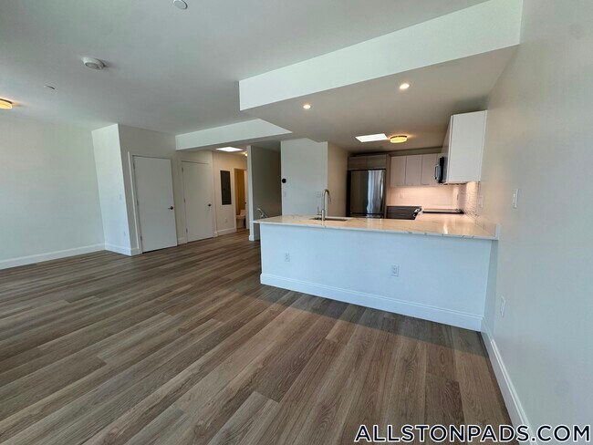 Photo - 1079 Commonwealth Ave Unit 514