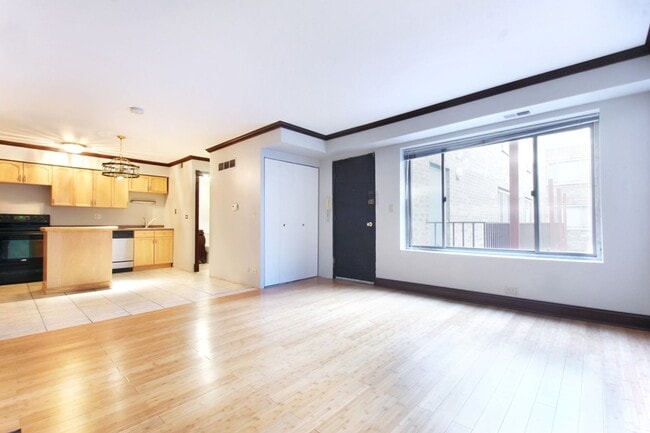 Photo - 745 W Gordon Ter Unidad 313