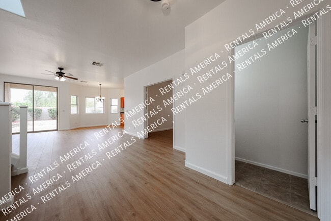 Photo - 1295 E Leaf Rd