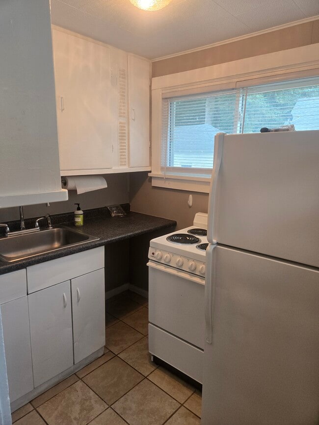 Photo - 1025 Morrison Ave