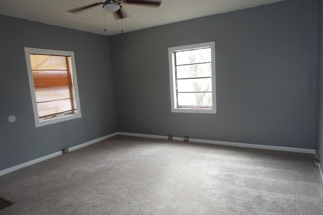 Photo - 3718 Charles St