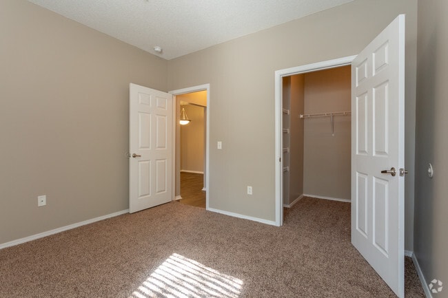 2BR, 2BA - 1,134 SF
