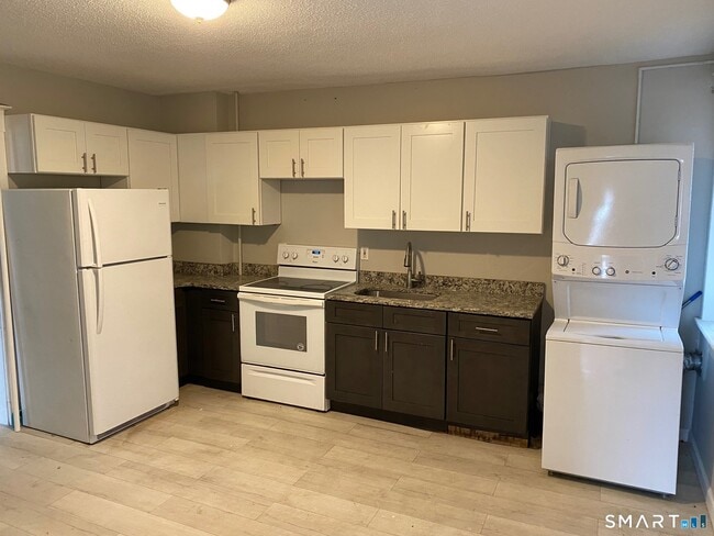 Building Photo - 177 West St Unit 5