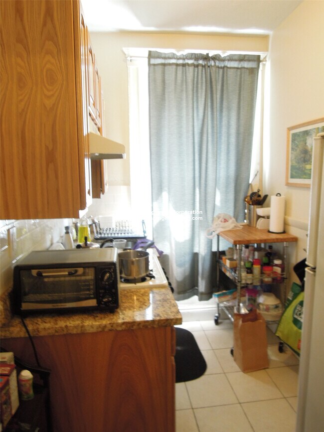 Photo - 46 Saint Stephen St Unit 2
