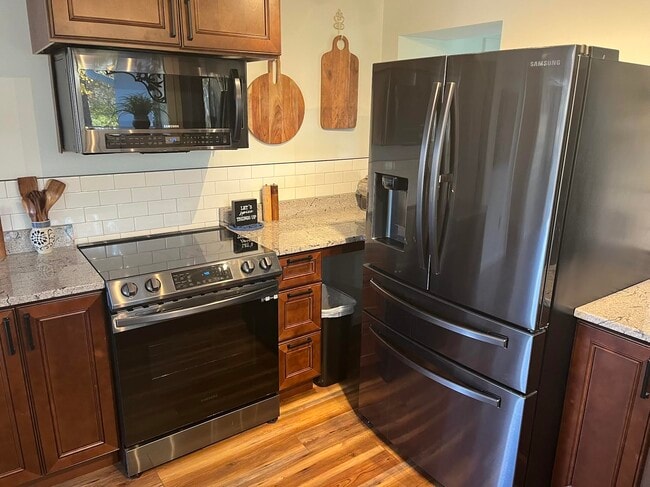 Photo - 256 Hoots Dr