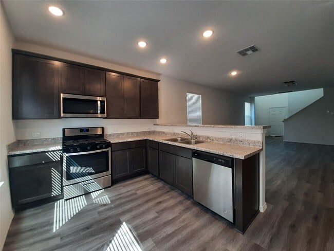 Photo - 16568 Moss Ln