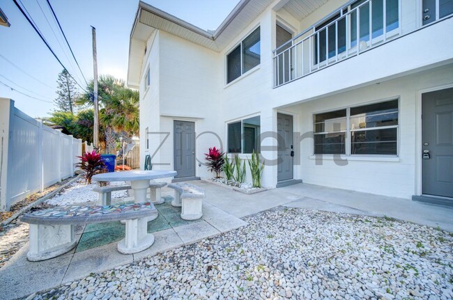 Photo - 7338 Coquina Way