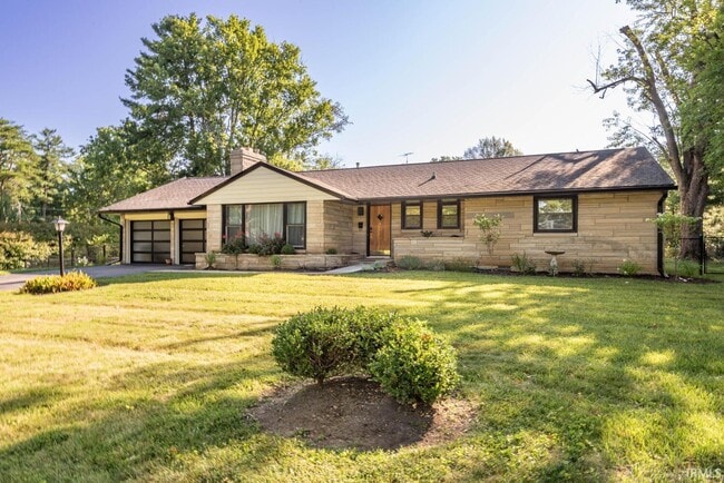 Building Photo - 2420 N Fritz Dr