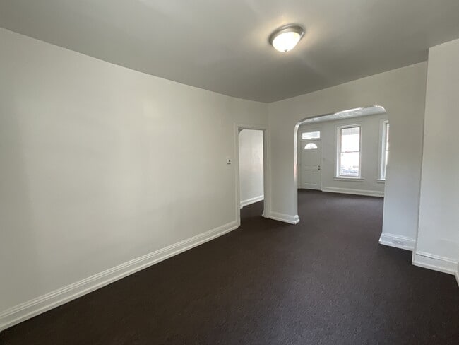 Photo - 330 Smyser St