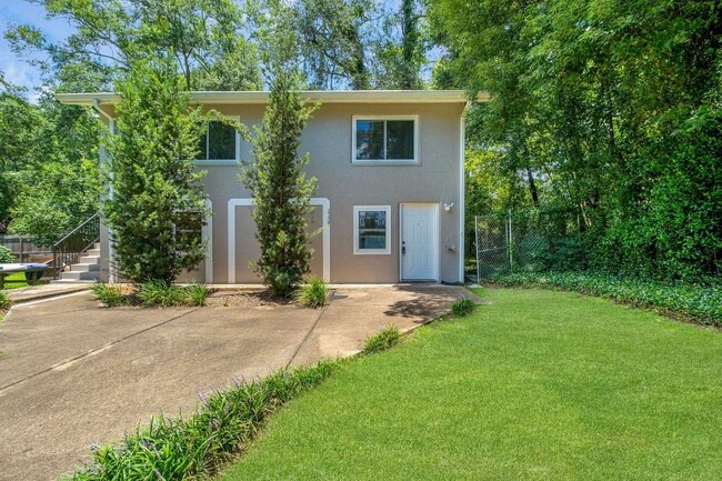 Building Photo - 2208 Escambia Dr Rental