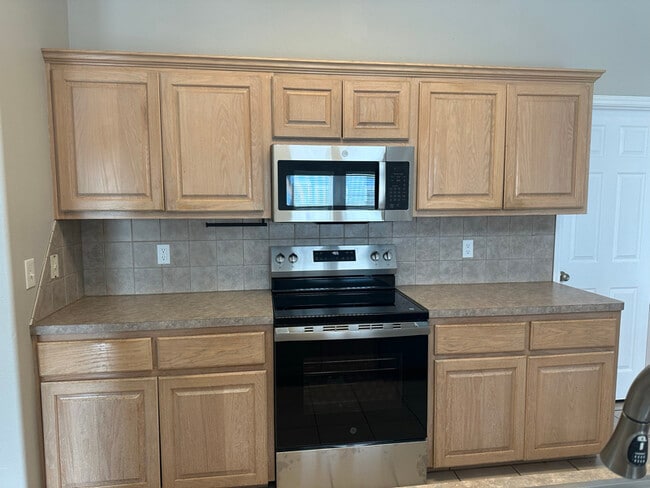 Photo - 15505 Palmira Ave Unidad B