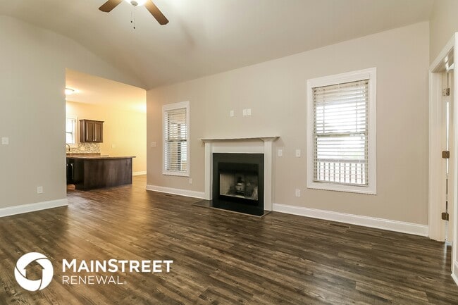 Photo - 39 Woodlot Dr